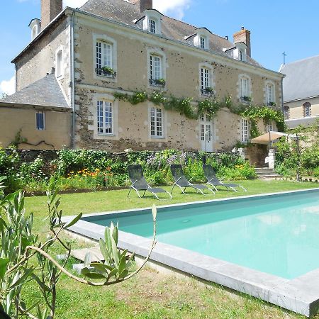 Le Presbytere Du Vigneau Ménil Kültér fotó