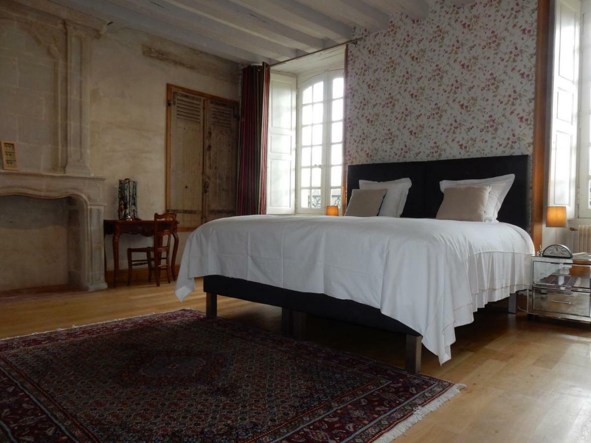 Le Presbytere Du Vigneau Ménil Kültér fotó